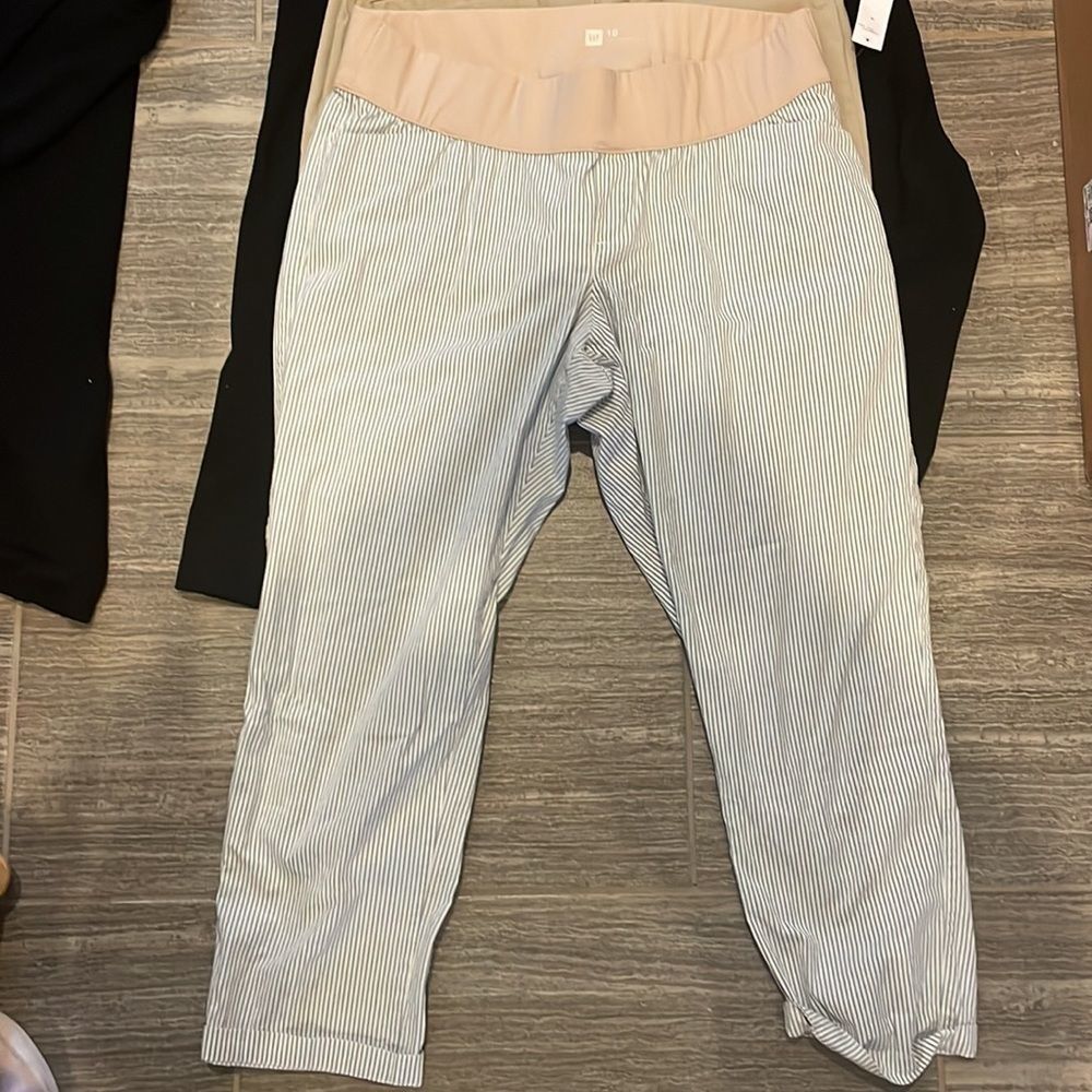 GAP- MATERNITY PANTS➡️1 Shorts-5 items
